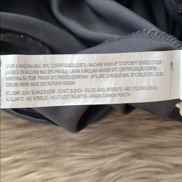 Zara Short Sleeve Cold Shoulder Romper in Black - Picture 8 of 9